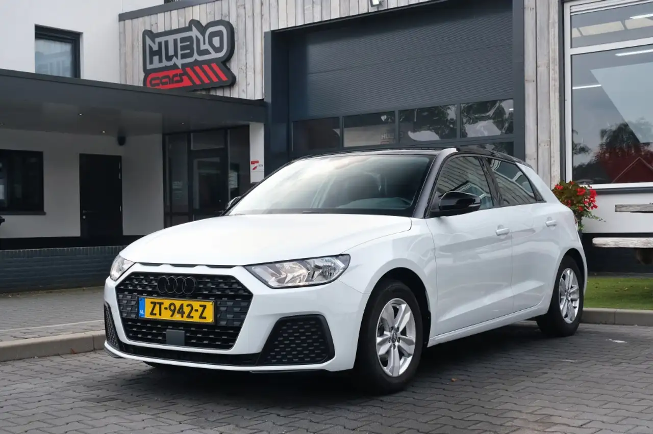 Audi A1 Sportback 25 TFSI Pro Line Nieuw model! Carplay — photo 1 of 15