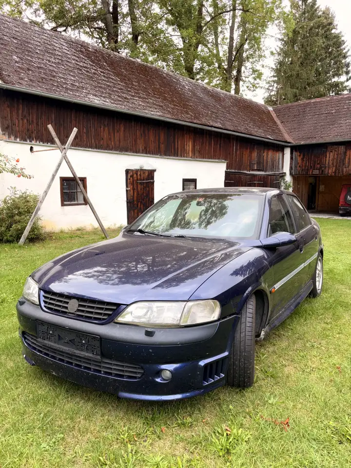 Opel Vectra Opel Vectra i500 2.5 V6 | Leder | Klimaautomatik | — photo 1 of 13
