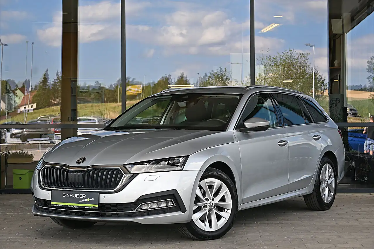 Skoda Octavia Combi 2,0 TDI Style DSG ACC, MatrixLED, HeadUp,... — photo 1 of 26