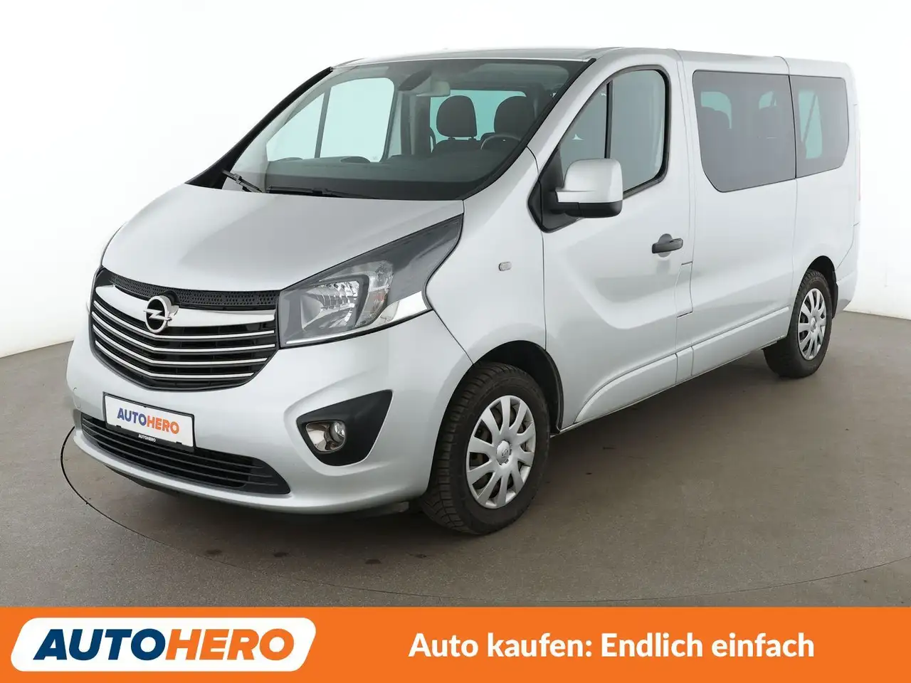 Opel Vivaro 1.6 CDTI Biturbo Combi L1H1 2,7t *NAVI*TEMPO*PDC* — photo 1 of 27