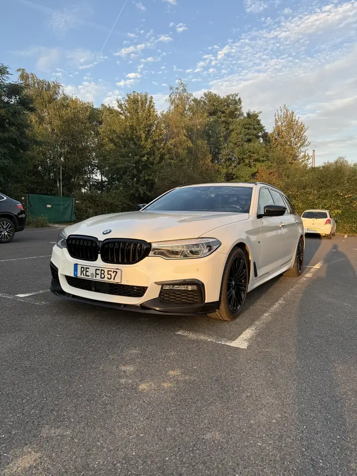 BMW 530 530 d M Sport — photo 1 of 12