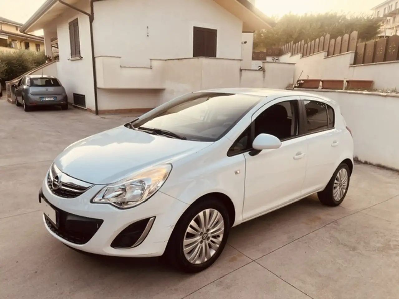 Opel Corsa 5P 1.2 GPL-TECH 85CV CLIMA CERCHI RERTOCAMERA — photo 1 of 15