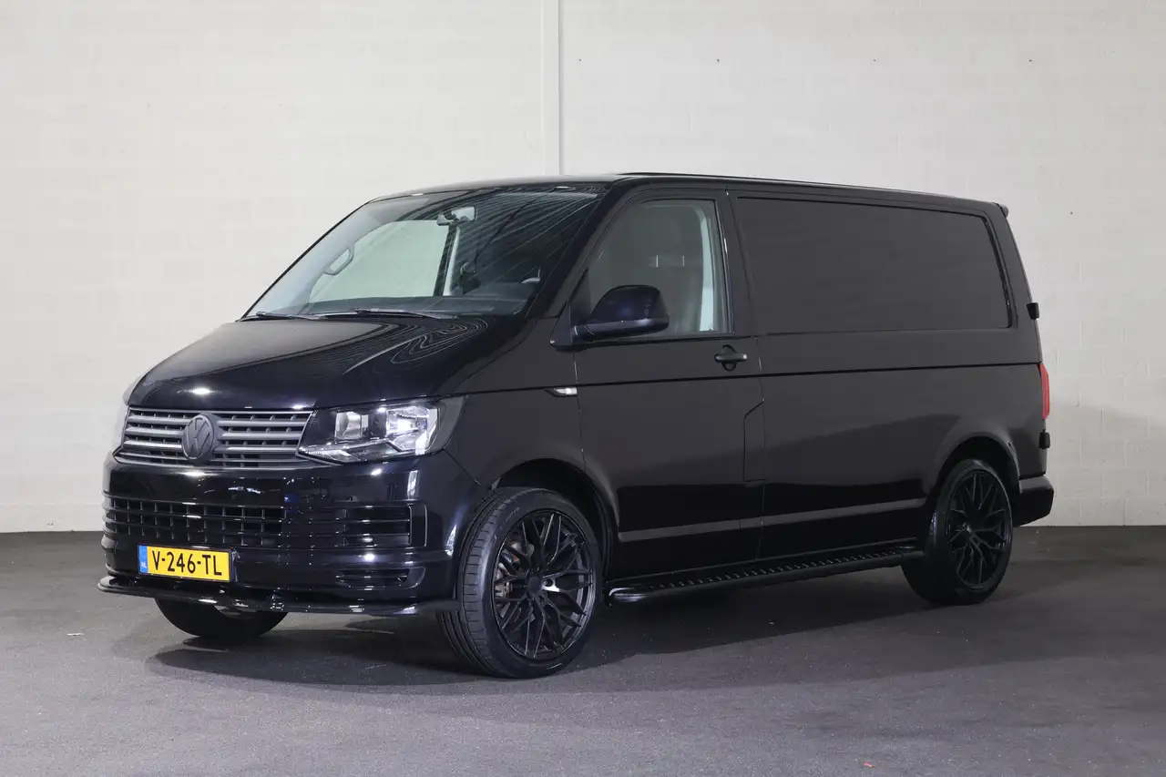 Volkswagen T6 Transporter 2.0 TDI L1 H1 Black Edition — photo 1 of 32