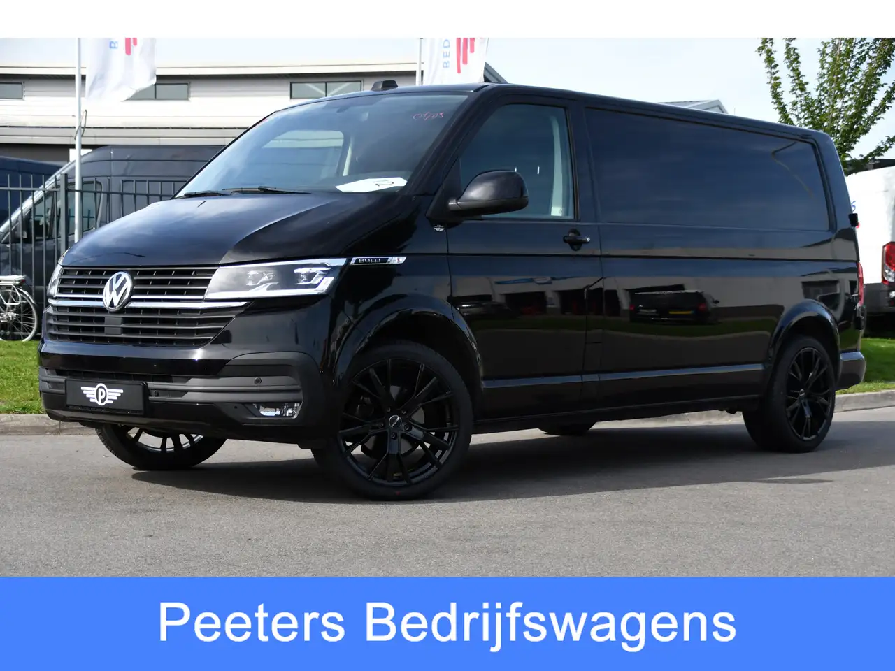 Volkswagen Transporter 2.0 TDI L2H1 30 Bulli Virtual, Cruise, Camera, Car — photo 1 of 38