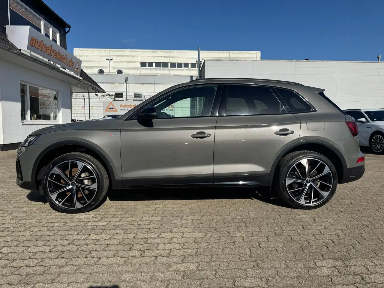 2024 Audi Q5 55 TFSIe 2x S line ACC AHK HuD PANO B&O 360°, photograph 12