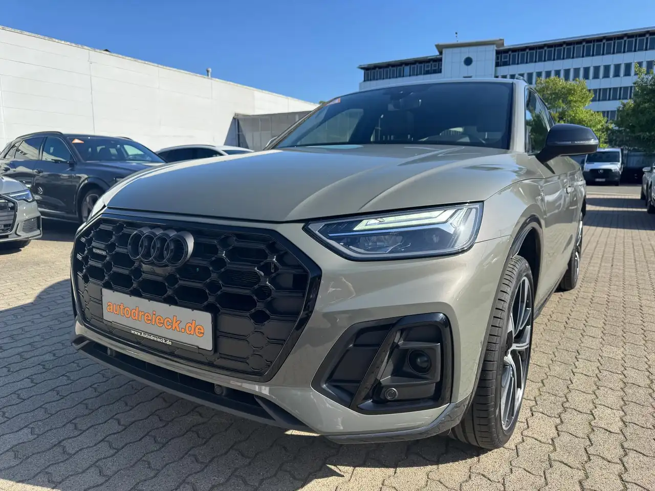Audi Q5 55 TFSIe 2x S line ACC AHK HuD PANO B&O 360° — photo 1 of 30
