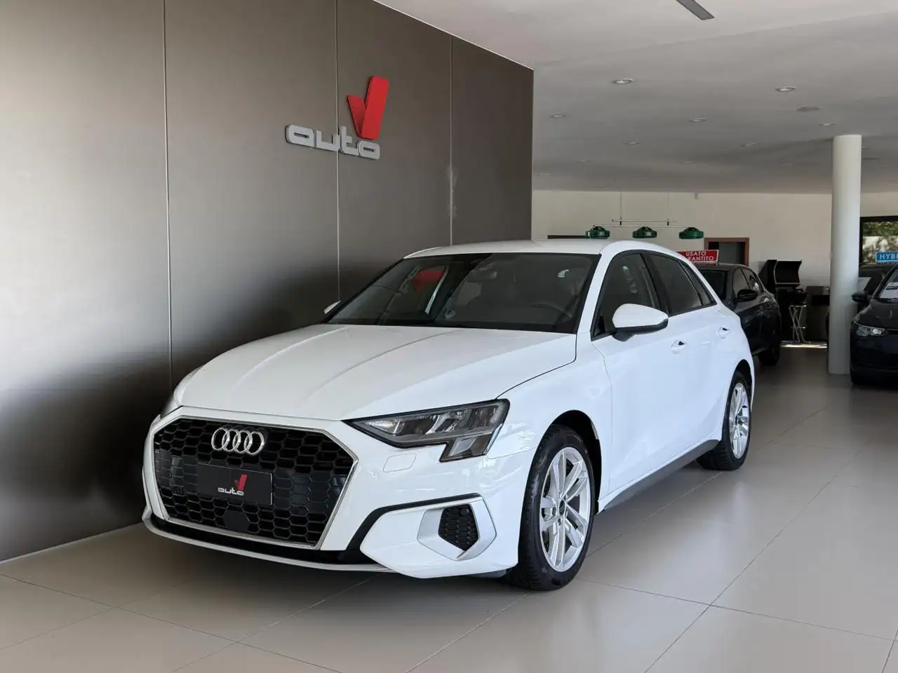 Audi A3 SPB 35 TFSI +SEDILI RISC+CARPLAY+FARI LED — photo 1 of 15