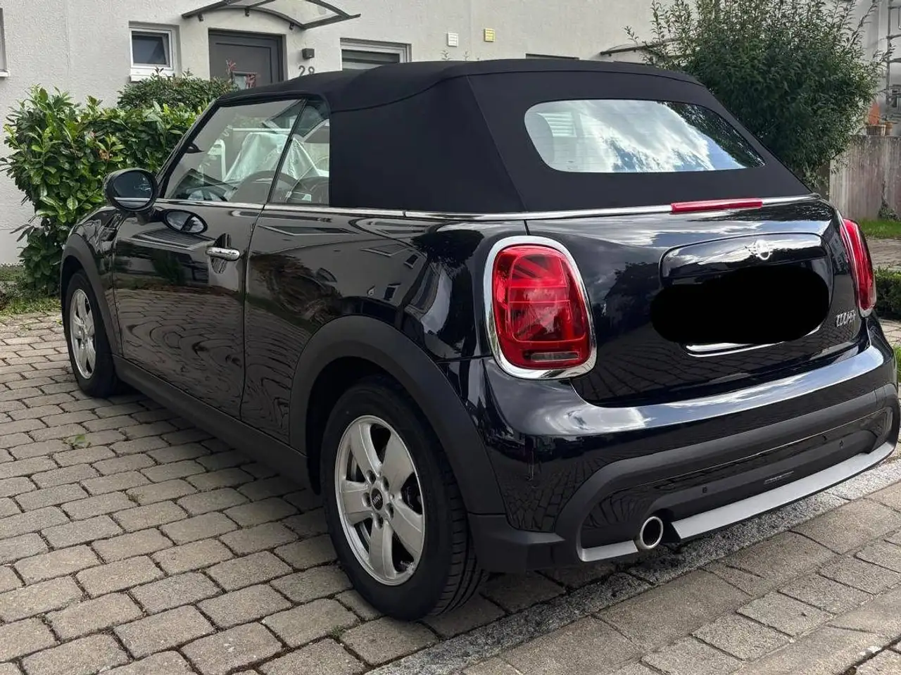 MINI Cooper Cabrio Mini Cooper Cabrio Aut.Essential Trim — photo 1 of 16
