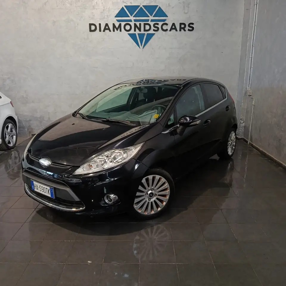 Ford Fiesta Fiesta 1.4 5 porte Bz.- GPL Titanium — photo 1 of 12