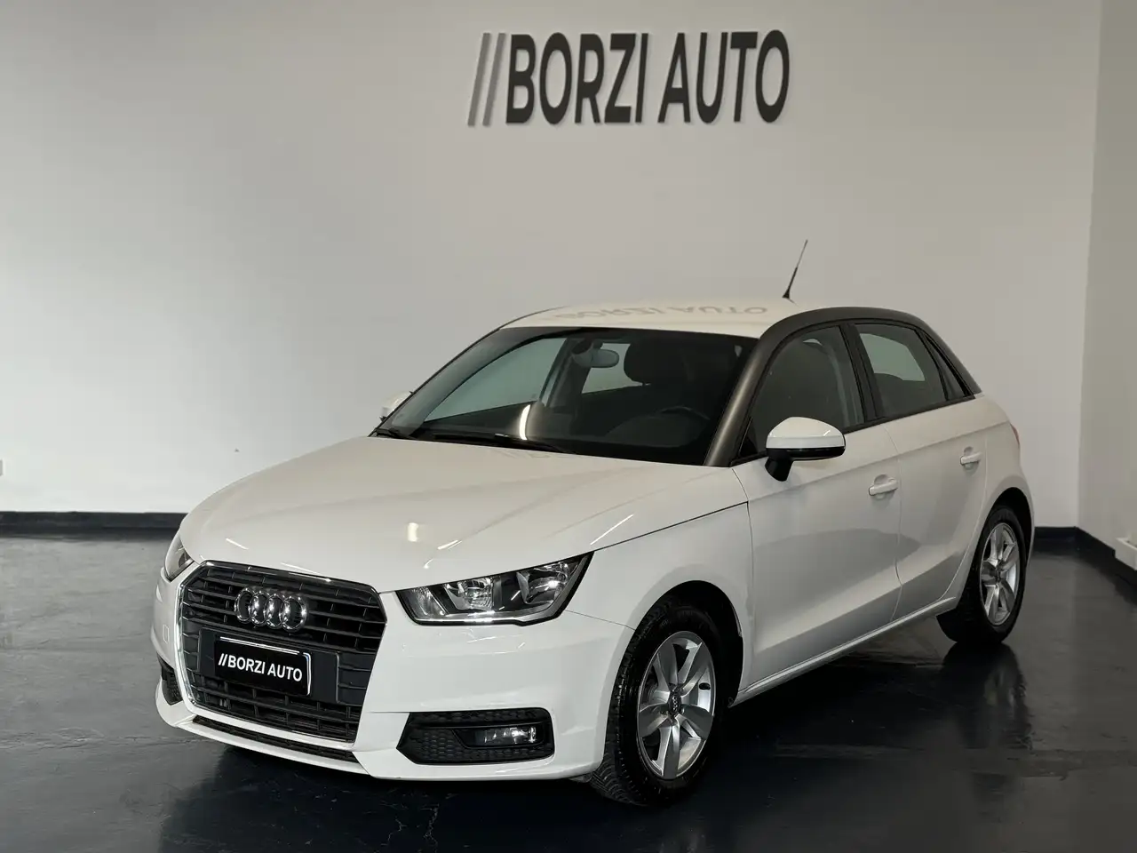 Audi A1 Sportback 1.0 tfsi ultra 95cv NEOPAT. OK!! — photo 1 of 14
