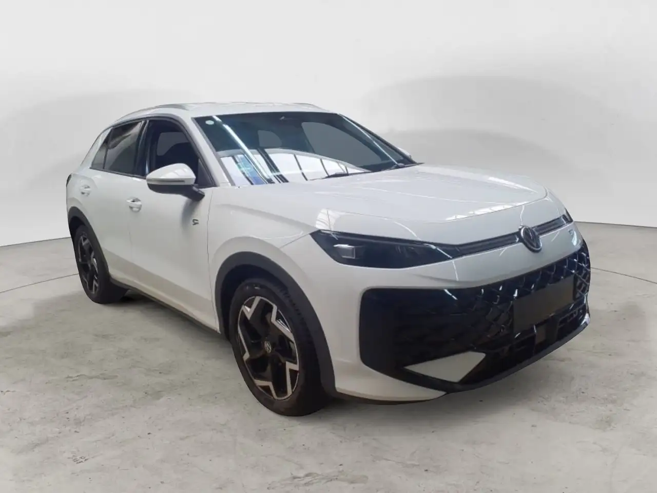 Volkswagen T-Roc T-Roc 1.5 etsi R-Line 150cv dsg — photo 1 of 1