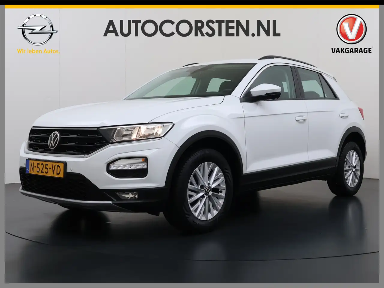 Volkswagen T-Roc 1.5TSI 150PK Automaat Adap.Cruise Apple Carplay An — photo 1 of 40