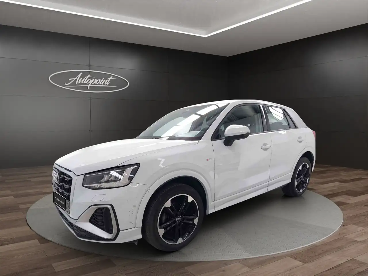 Audi Q2 2.0 30 TDI S LINE ED — photo 1 of 12