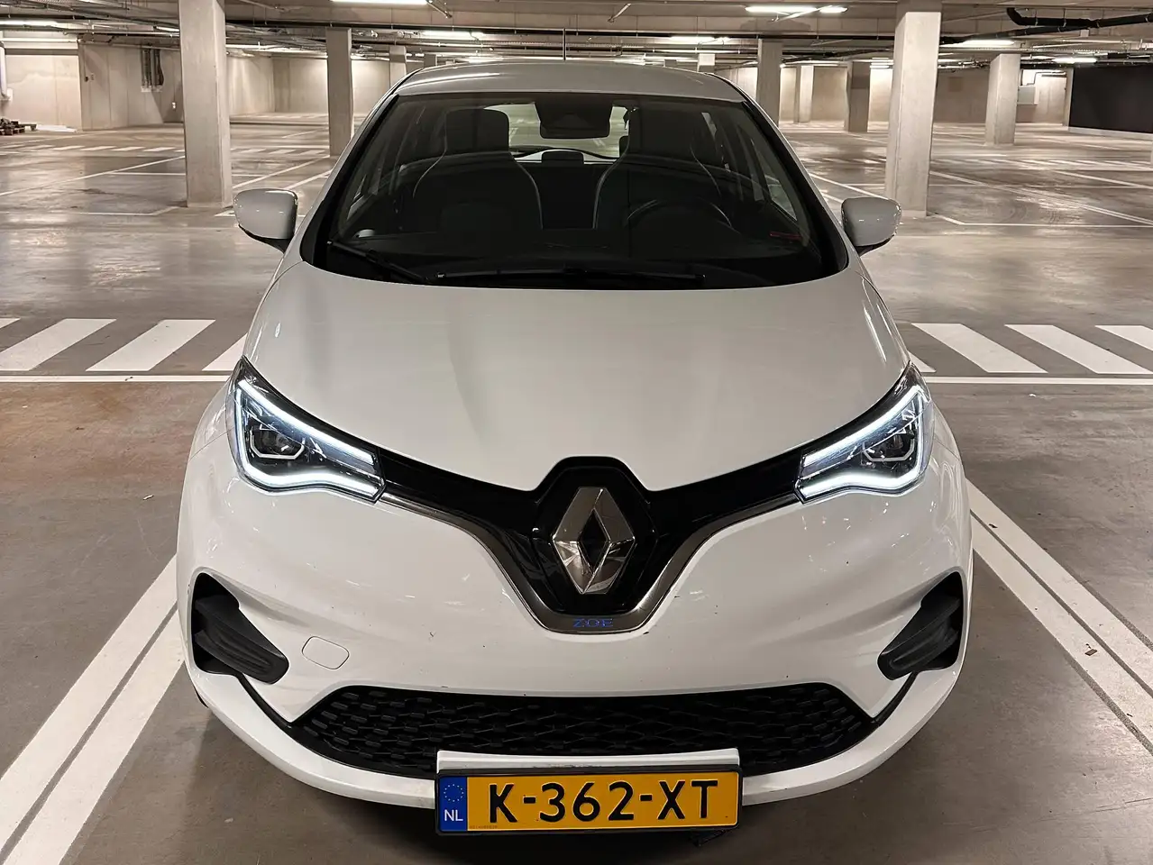 Renault ZOE ZOE R110 Life 52 (ex Ac) — photo 1 of 17