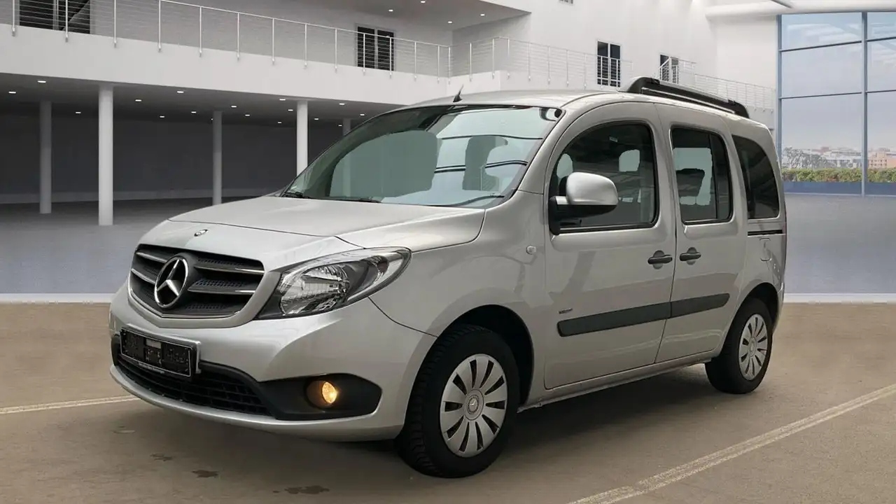 2017 Mercedes-Benz Citan 111 CDI Lang Tourer KLIMA AHK SITZHZ, photograph 2
