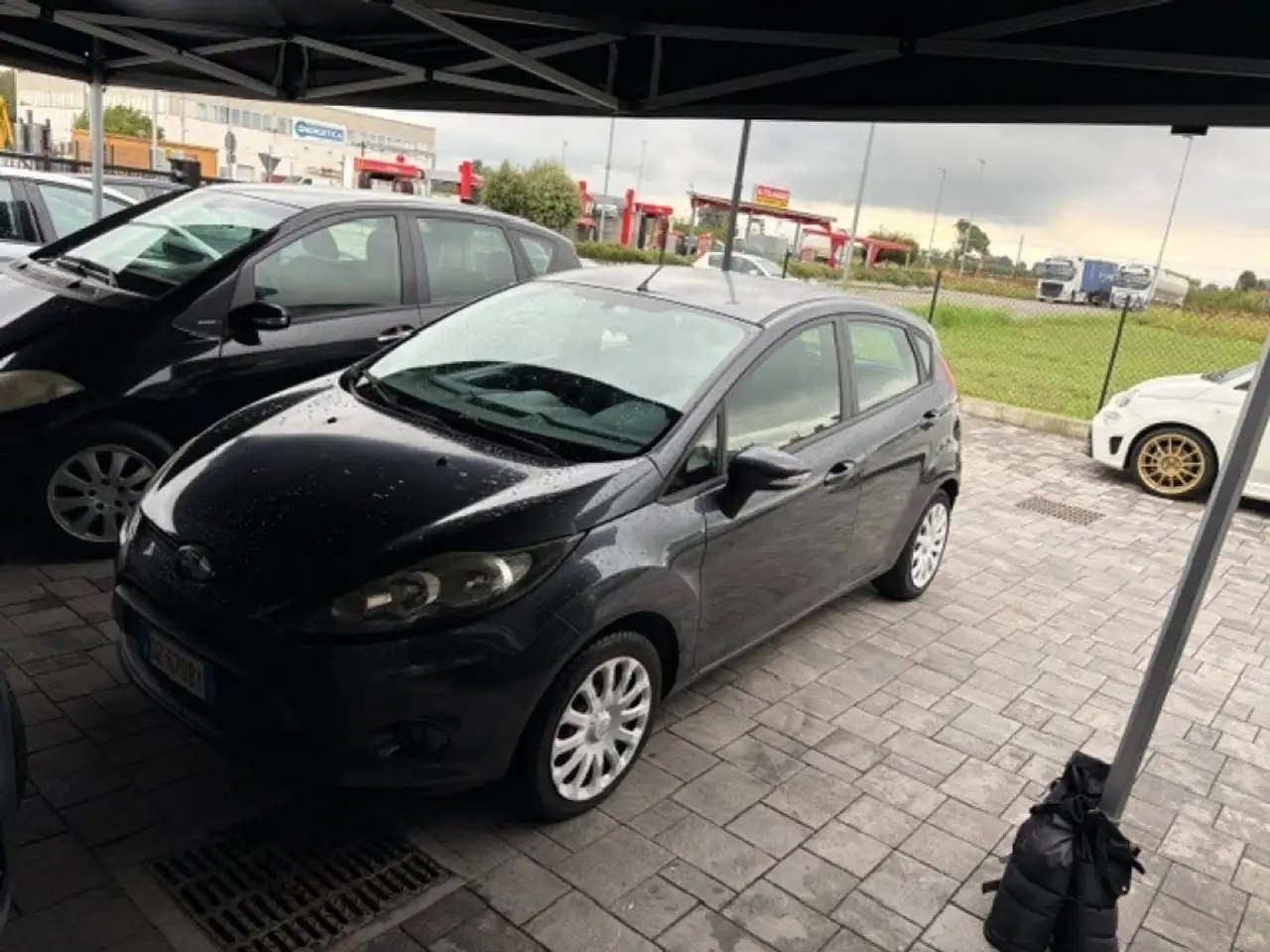 Ford Fiesta 1.2 GPL 5 porte ANCHE NEOPATENTATI — photo 1 of 1