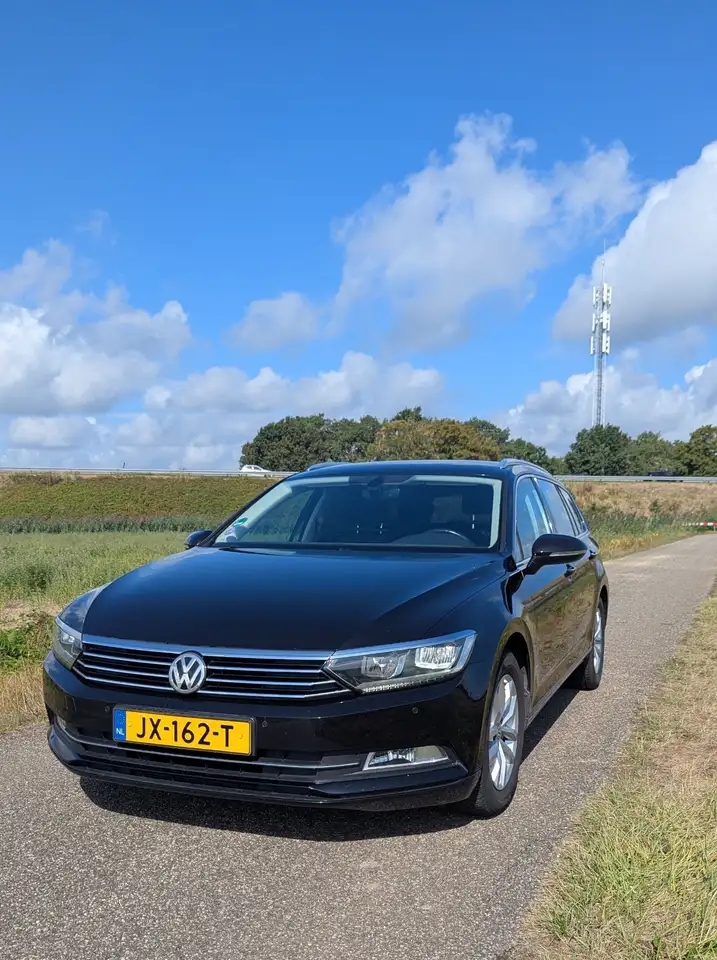 Volkswagen Passat 1.4 TSI Comfortline — photo 1 of 18