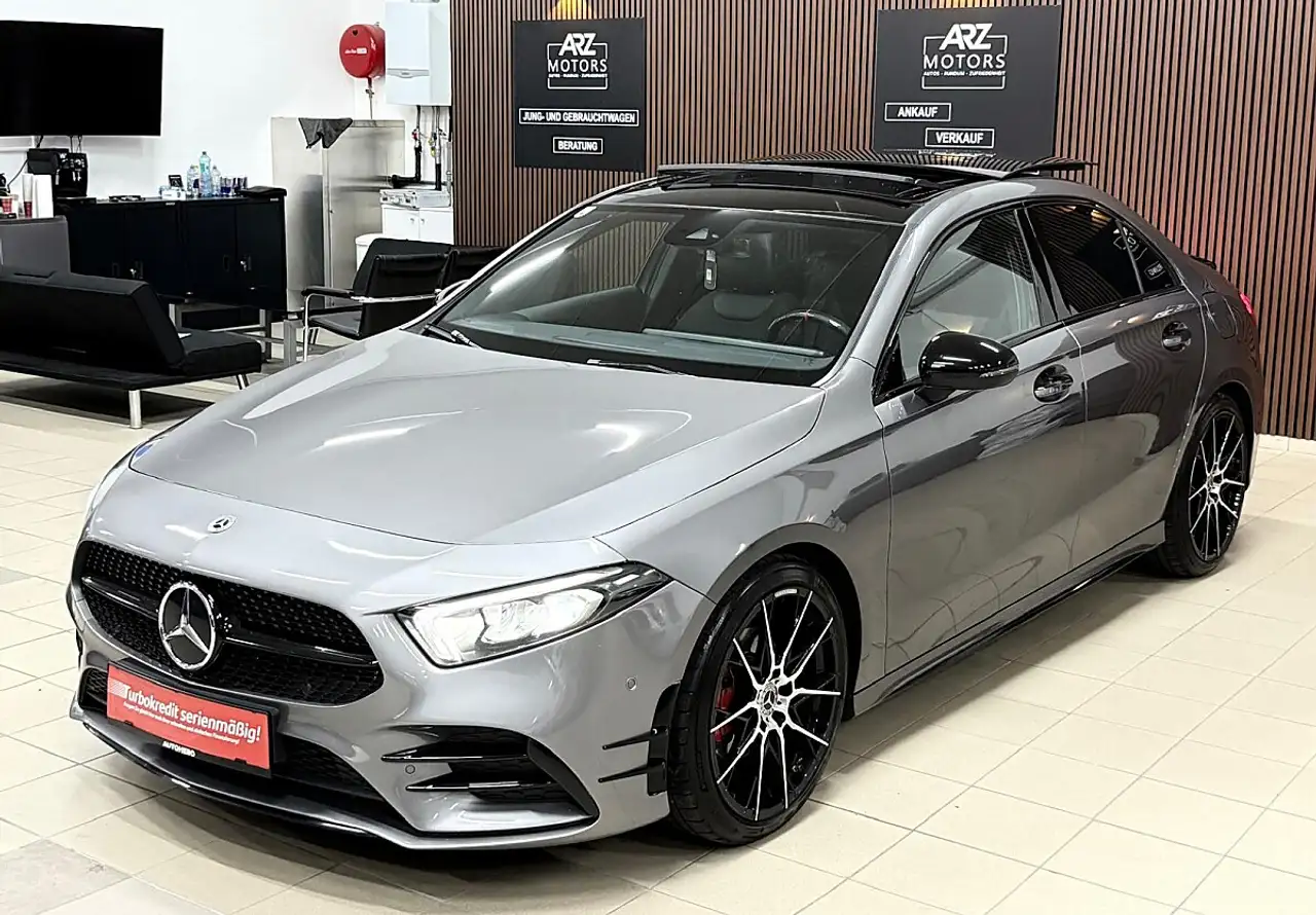 Mercedes-Benz A 200 Lim. AMG Line *Panoramadach*uvm.* — photo 1 of 15