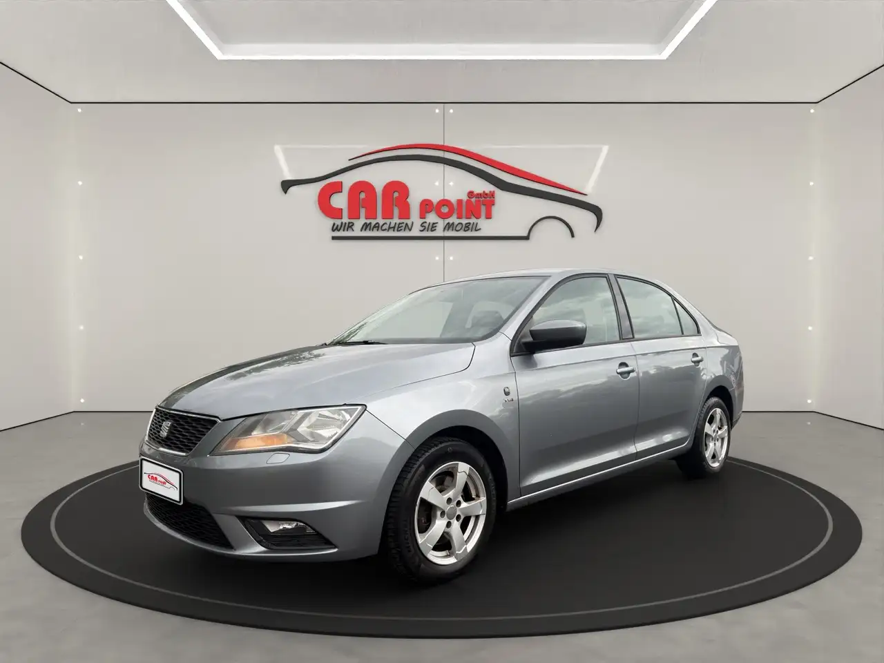 SEAT Toledo 1.2 KLIMATR NAVIG START STOP SHZ TEMPOMAT MULTIFUNKTIONSLENKRAD — photo 1 of 20