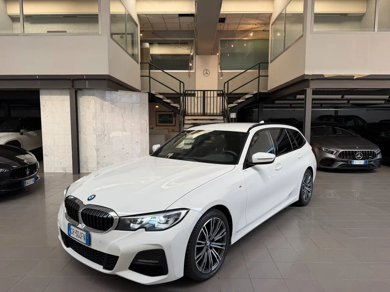 BMW 318 Serie 3 G21 2019 Touring 318d Touring mhev 48V Msport auto — photo 1 of 15