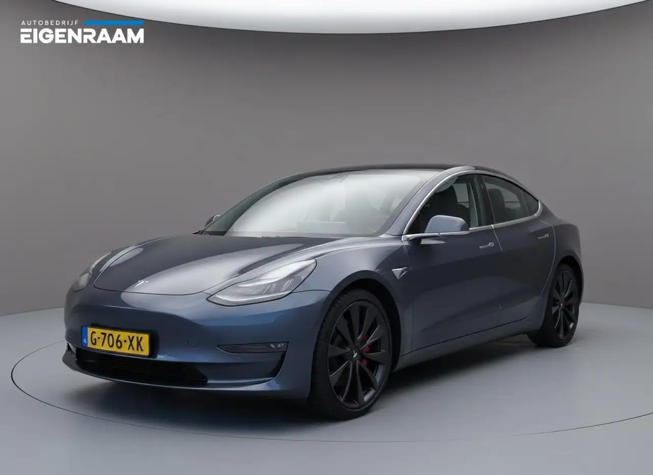 Tesla Model 3 Performance AWD 75kWh SOH 89,4%| Panoramadak | Led — photo 1 of 21