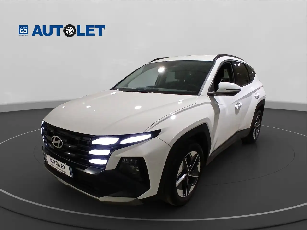 Hyundai TUCSON Tucson III 2024 1.6 crdi 48V Business 2wd dct — photo 1 of 15