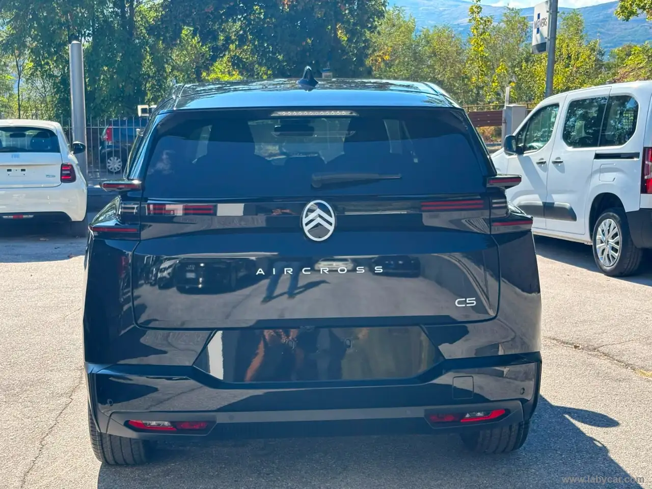 2026 Citroen C5 Aircross Hybrid 145 e-DCS6 Plus, photograph 6
