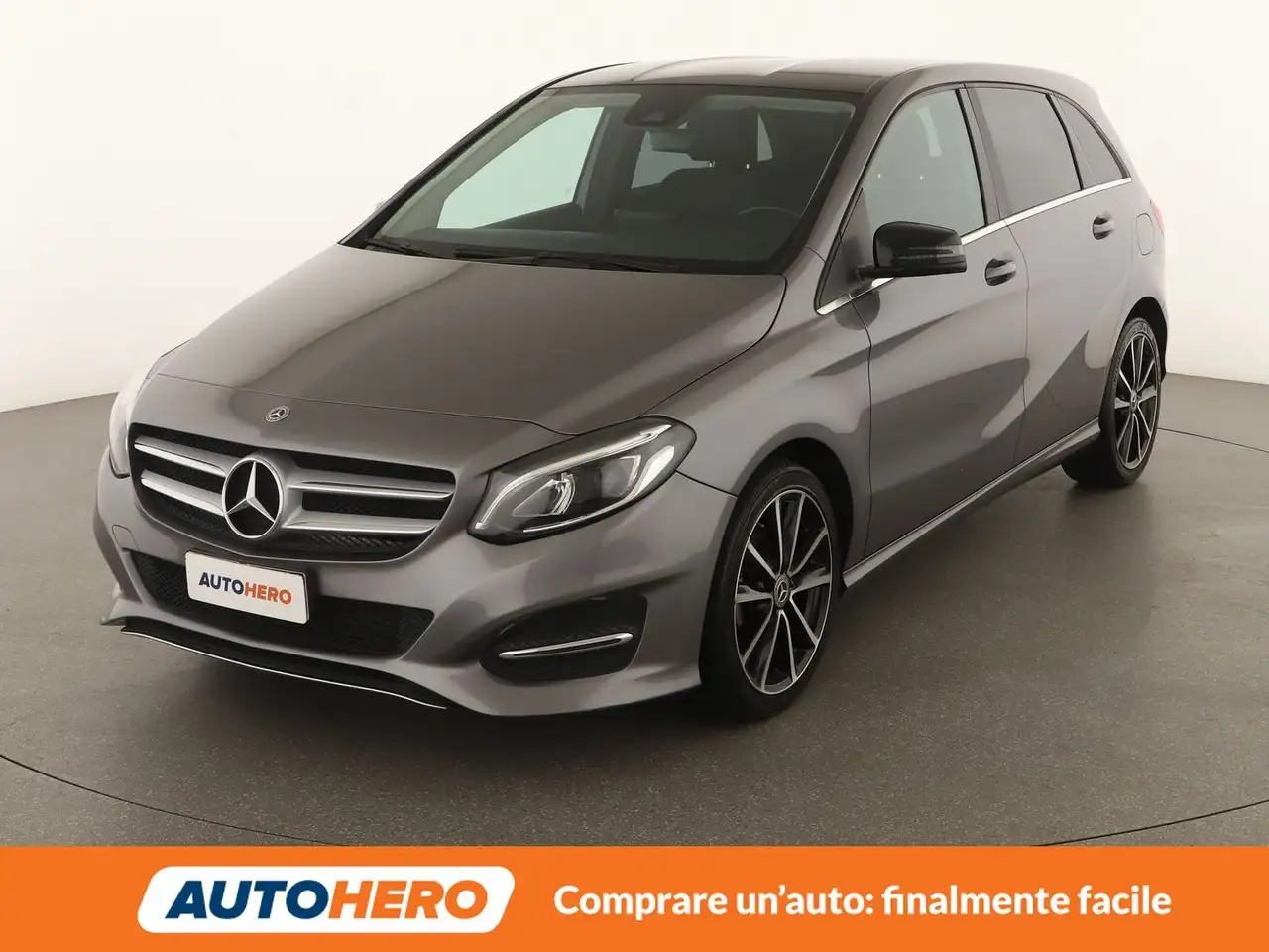 Mercedes-Benz B 180 B 180 CDI AMG Sport — photo 1 of 26