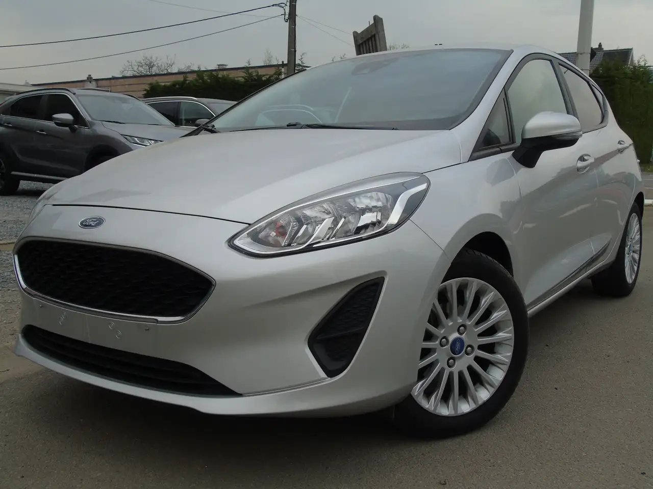 Ford Fiesta 1.1i Titanium**Ohboekje*WEINIG KM*1e EiGEN*AIRCO — photo 1 of 15