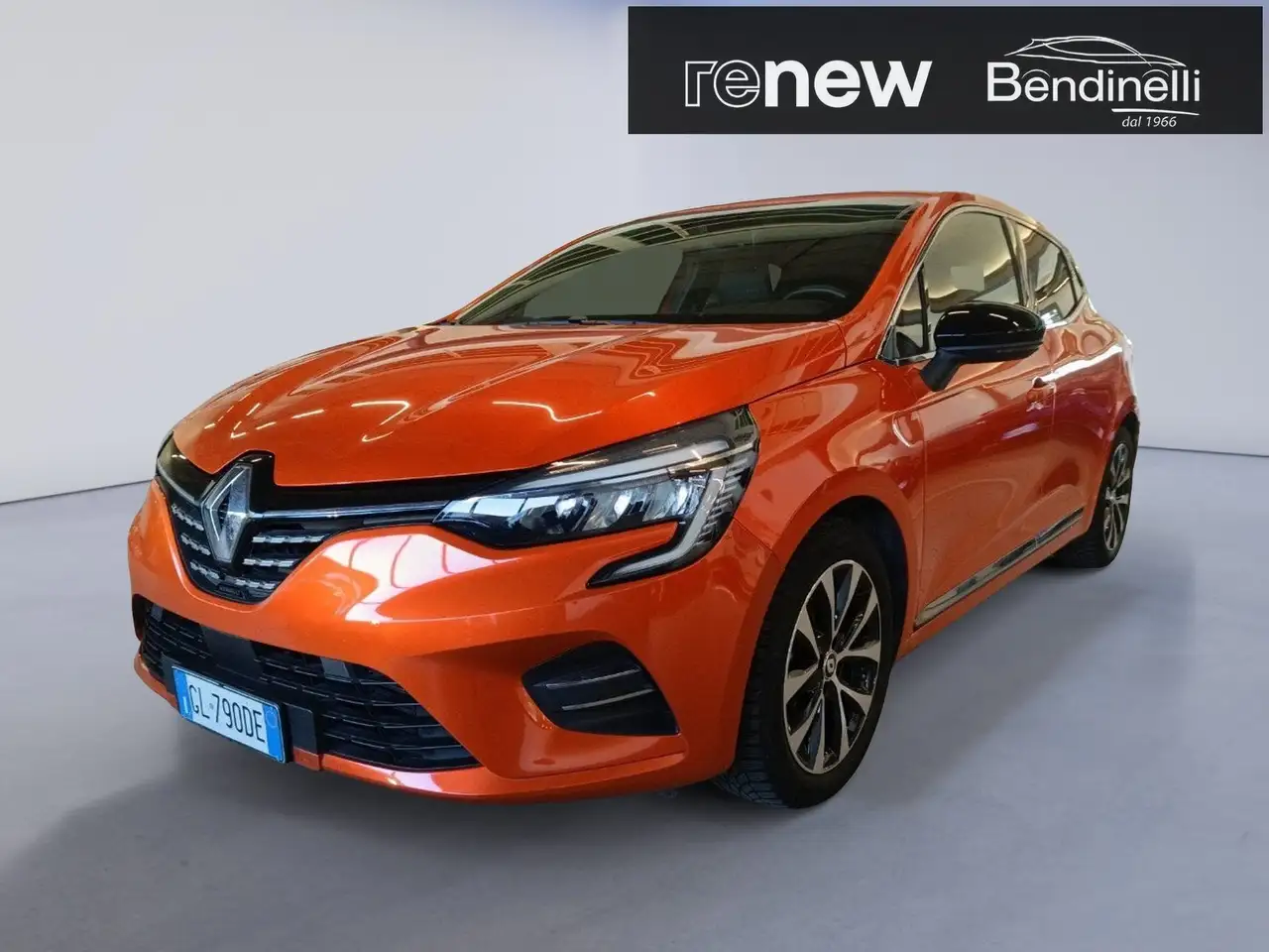 Renault Clio 1.6 Hybrid E-TECH 145 Techno — photo 1 of 15