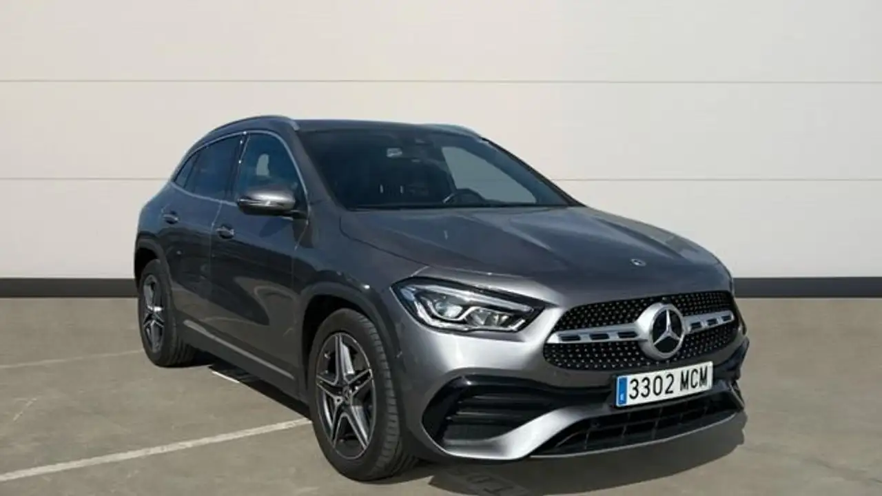 Mercedes-Benz GLA 200 2.0 D DCT 150 5P — photo 1 of 25