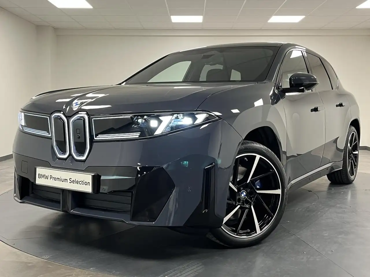 BMW iX3 40 320ch M Sport — photo 1 of 20
