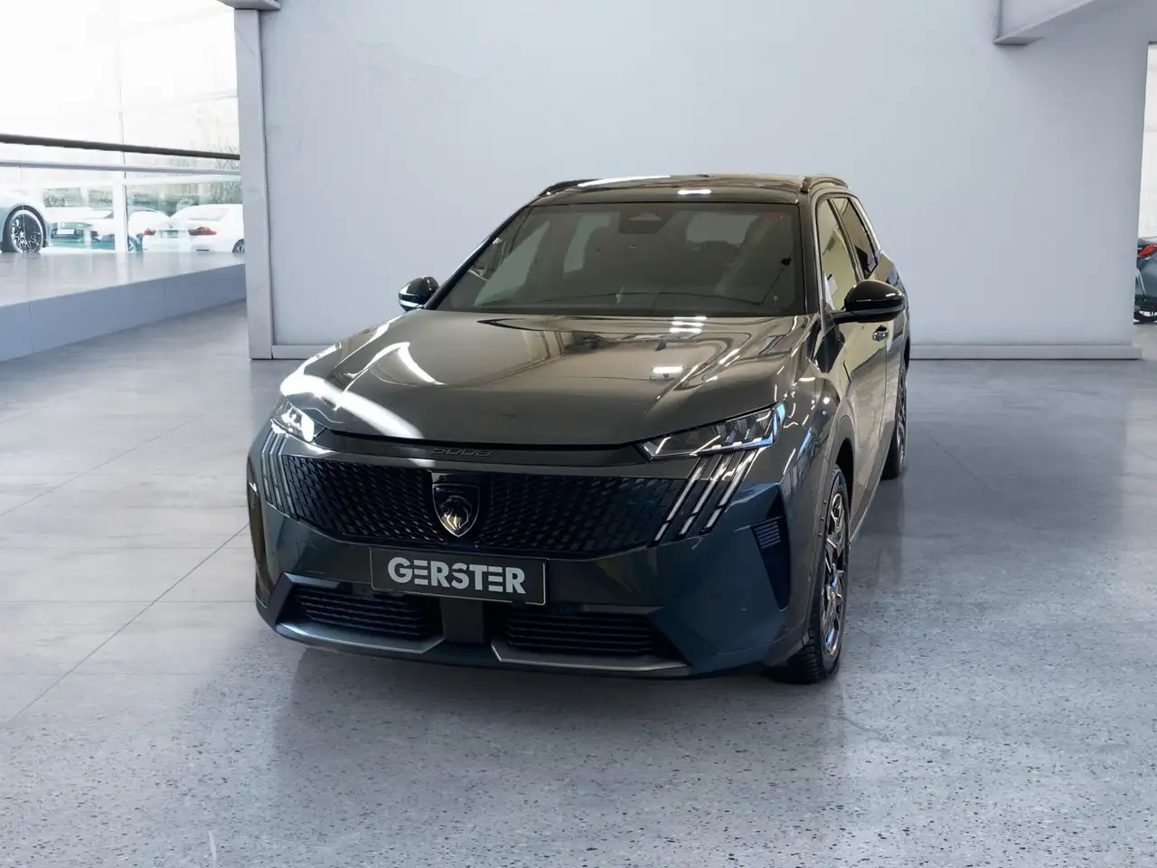 Peugeot 5008 1.2 145 GT Exclusive ACC Alcantara LED Navi — photo 1 of 21