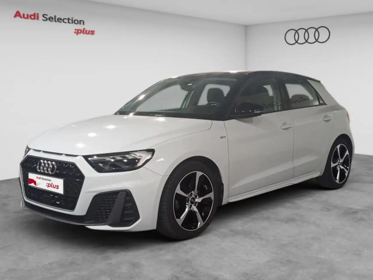 Audi A1 Sportback 25 TFSI Adrenalin — photo 1 of 9
