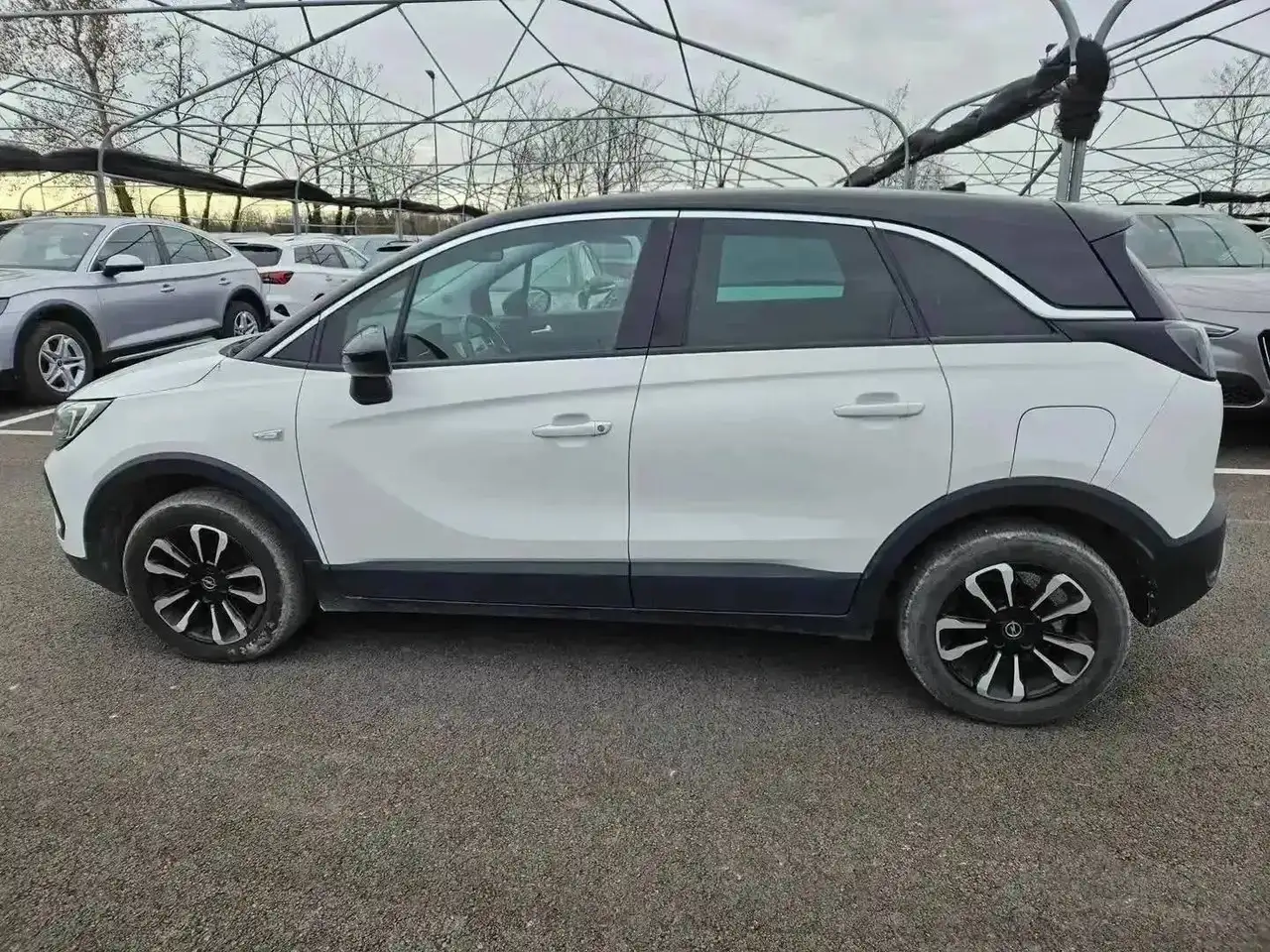 2024 Opel Crossland 1.2 130cv AT6 Elegance - GT141MB, photograph 3