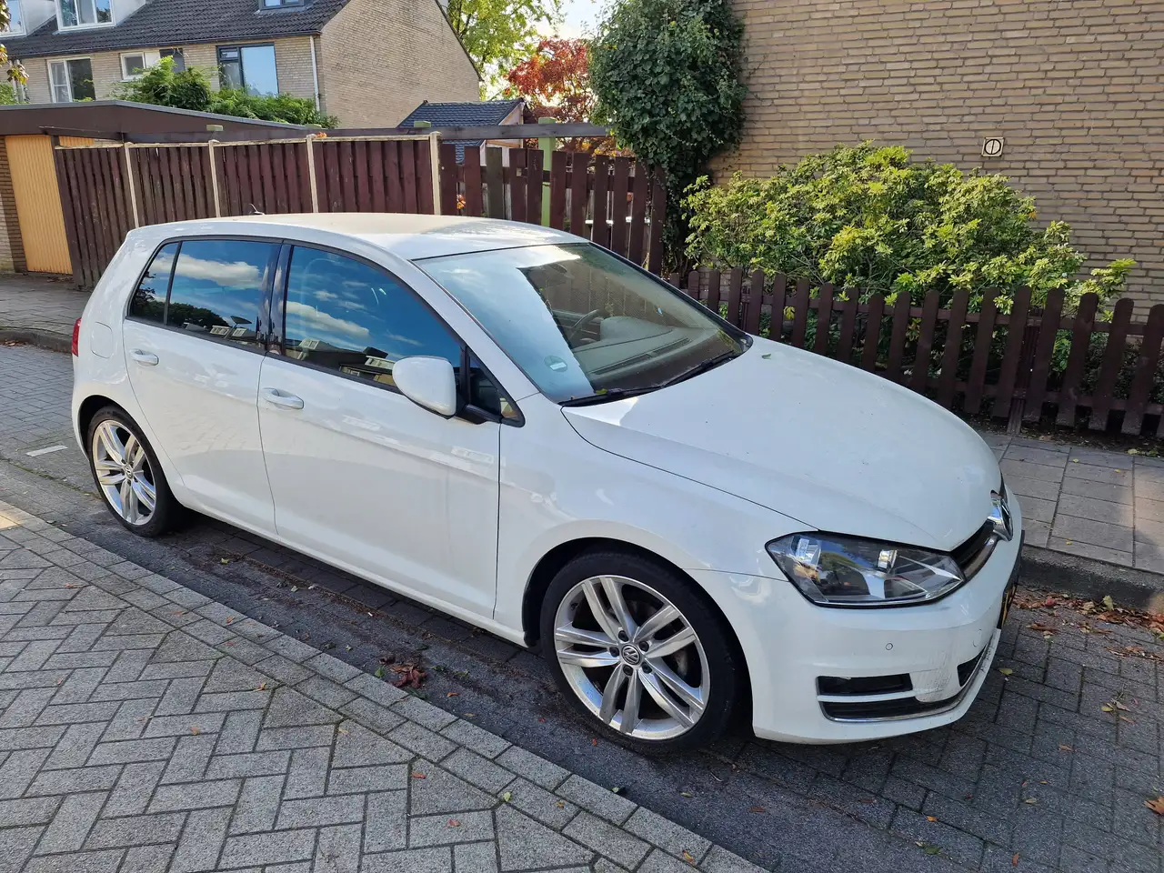 Volkswagen Golf Golf 1.2 TSI Highline — photo 1 of 10