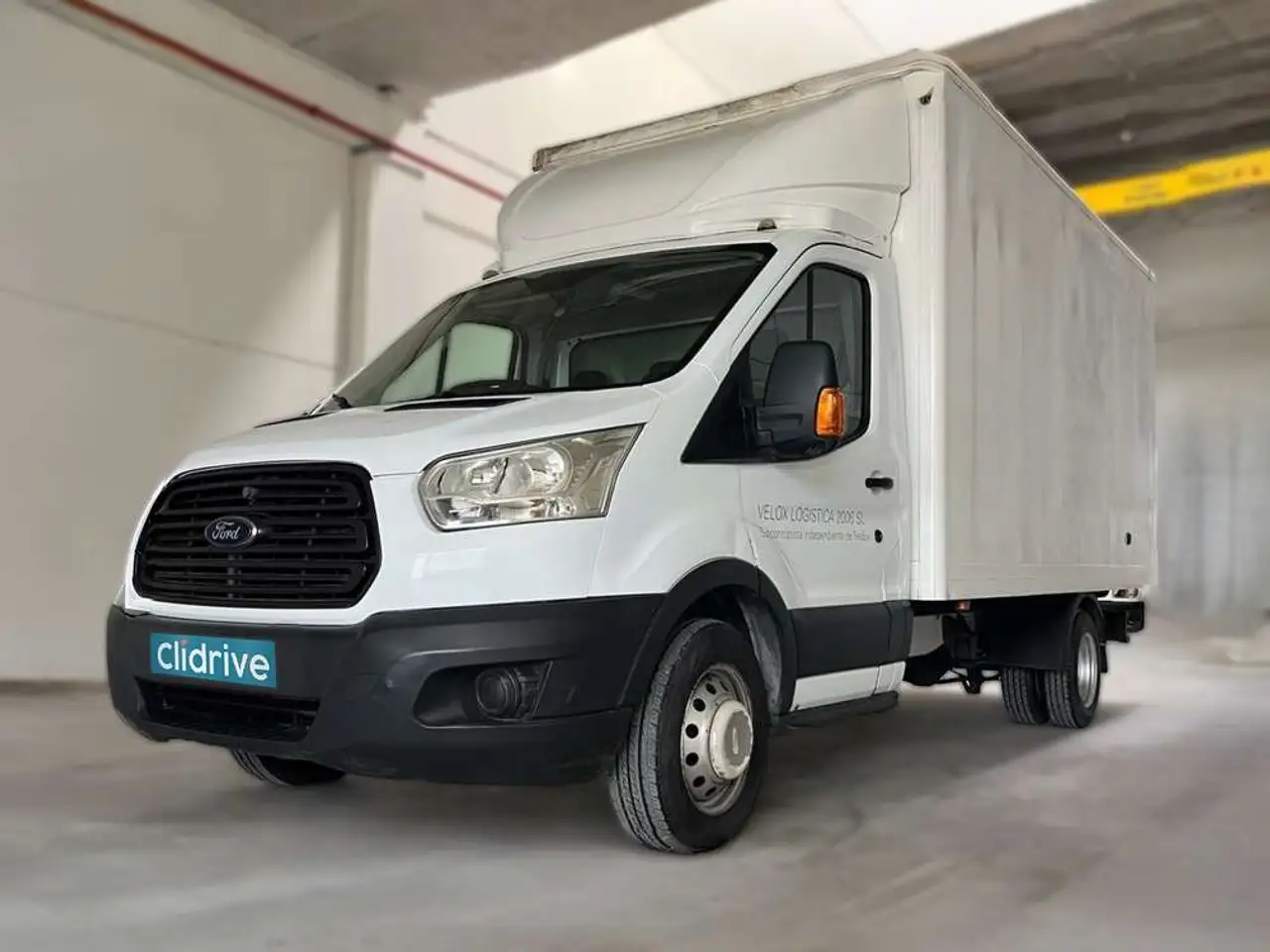Ford Transit 460 L Traccion Trasera — photo 1 of 6