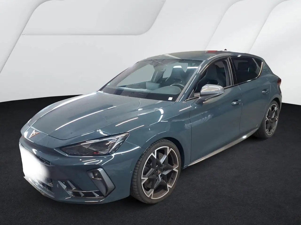 CUPRA Leon VZ 2.0 TSI DSG - Navi LED Kamera SHZ Keyless Intel — photo 1 of 4