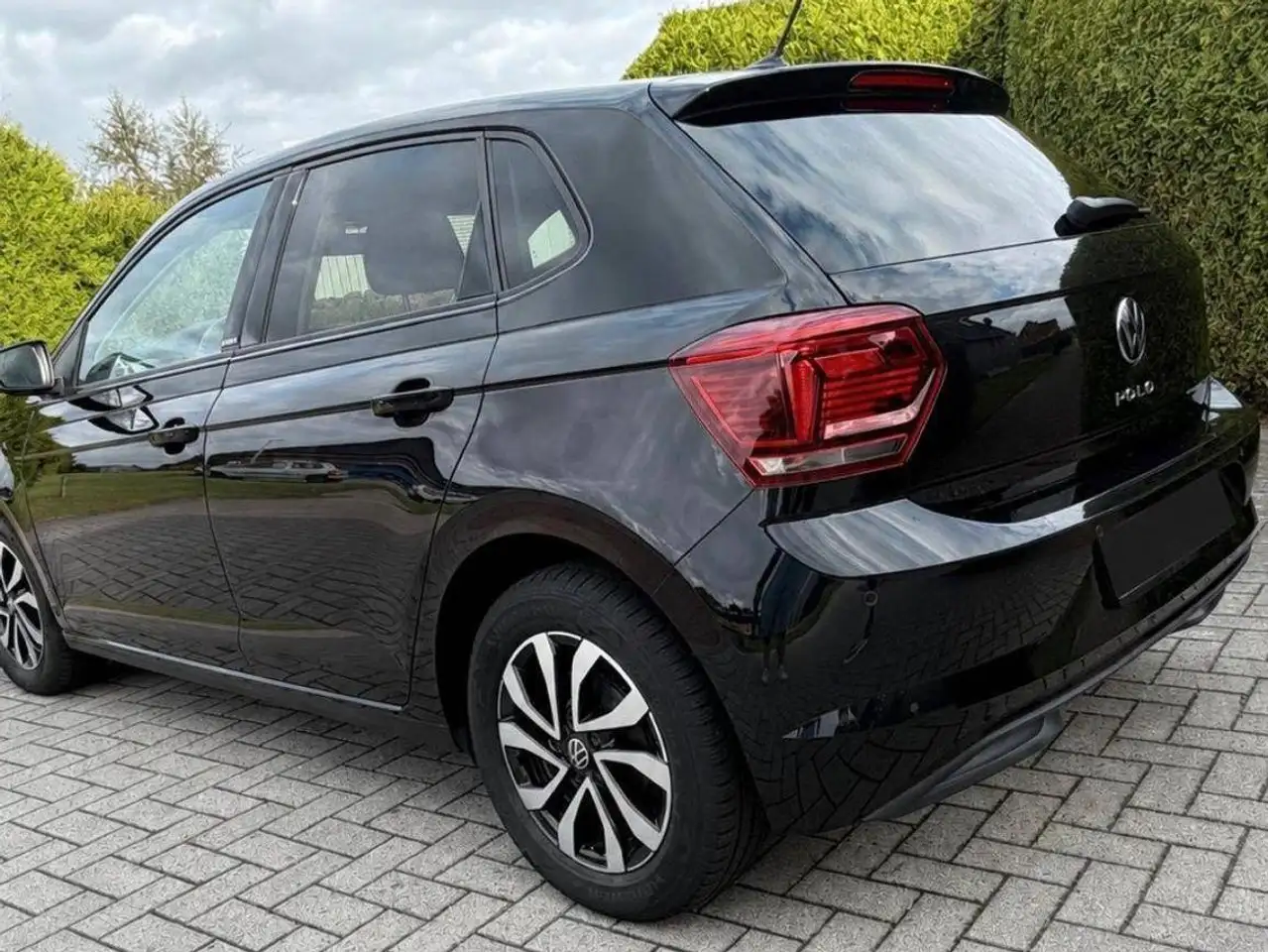 Volkswagen Polo Polo 1.0 TSI OPF ACTIVE — photo 1 of 9