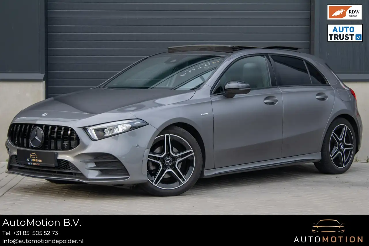 Mercedes-Benz A 180 Edition AMG Line Pano Camera Burmester Stoelverwar — photo 1 of 40