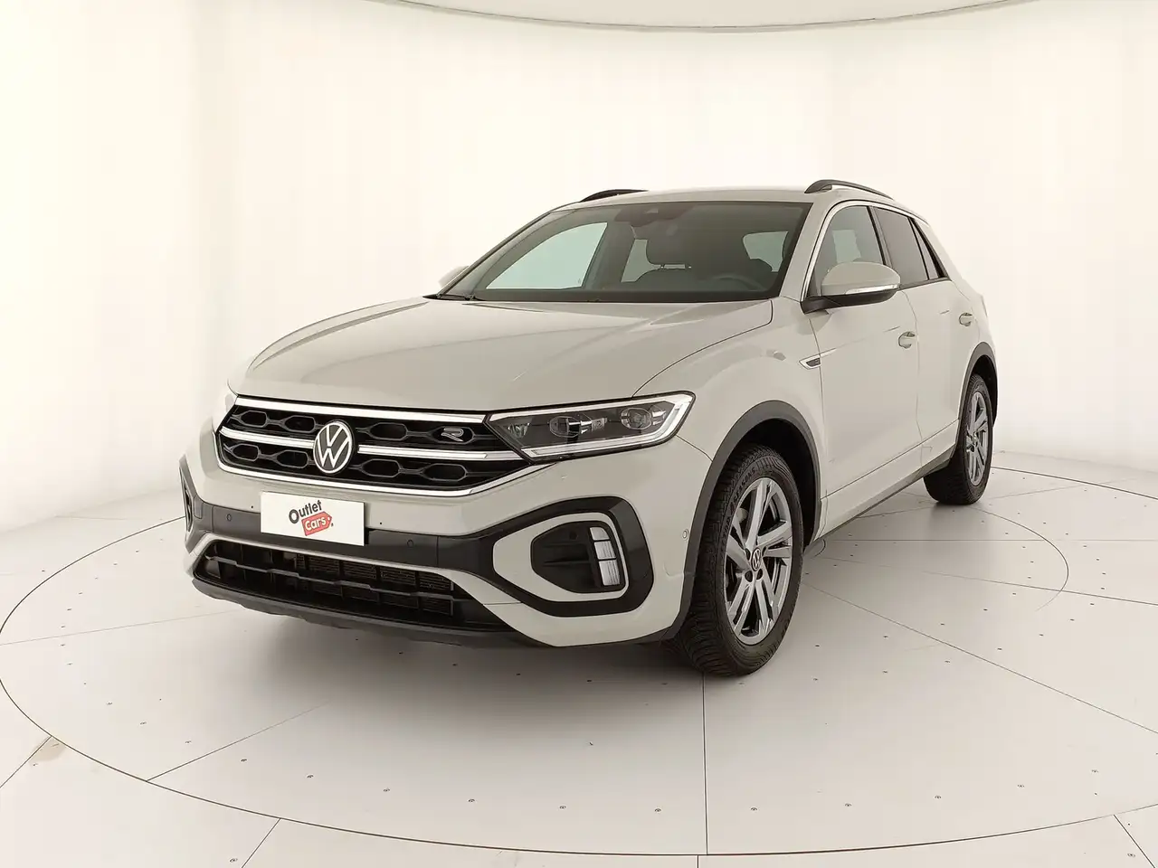Volkswagen T-Roc 1.0 tsi r-line 110cv — photo 1 of 14