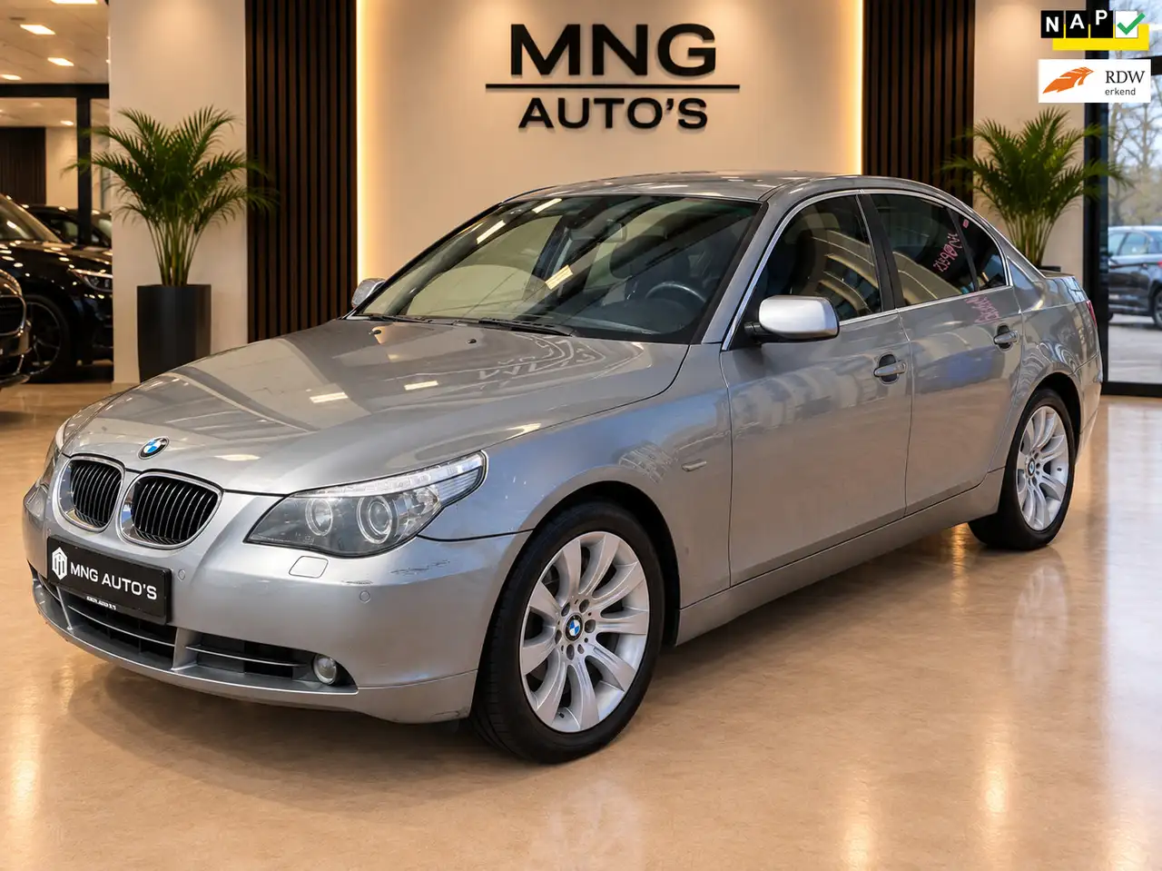 BMW 530 5-serie 530d|Uniek|Schakel|2’Eigenaar|Nap|Trekhaak — photo 1 of 23