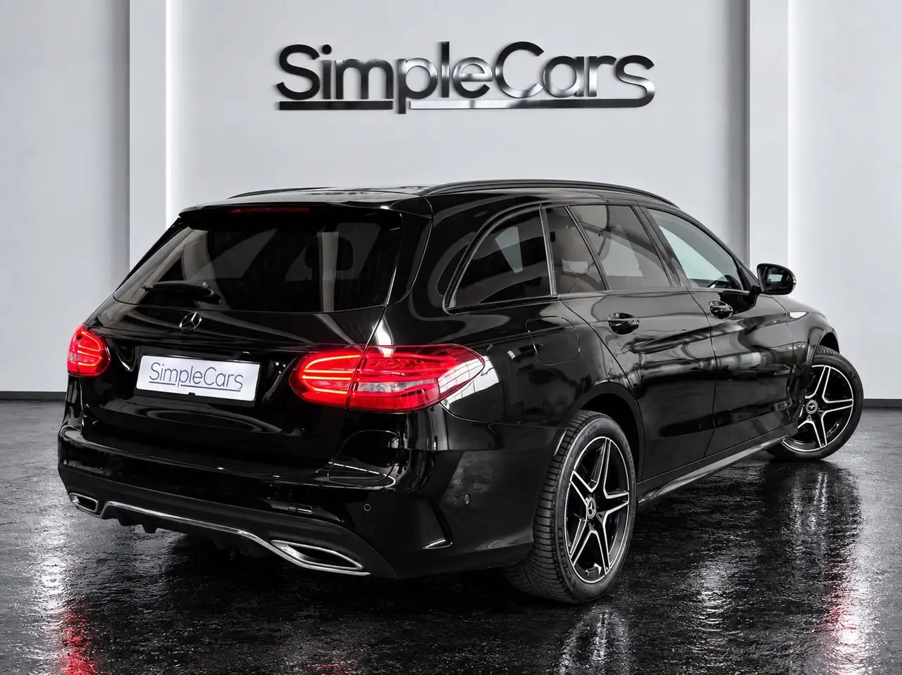 2021 Mercedes-Benz C 300 de AMG-LINE Night Edition, photograph 5