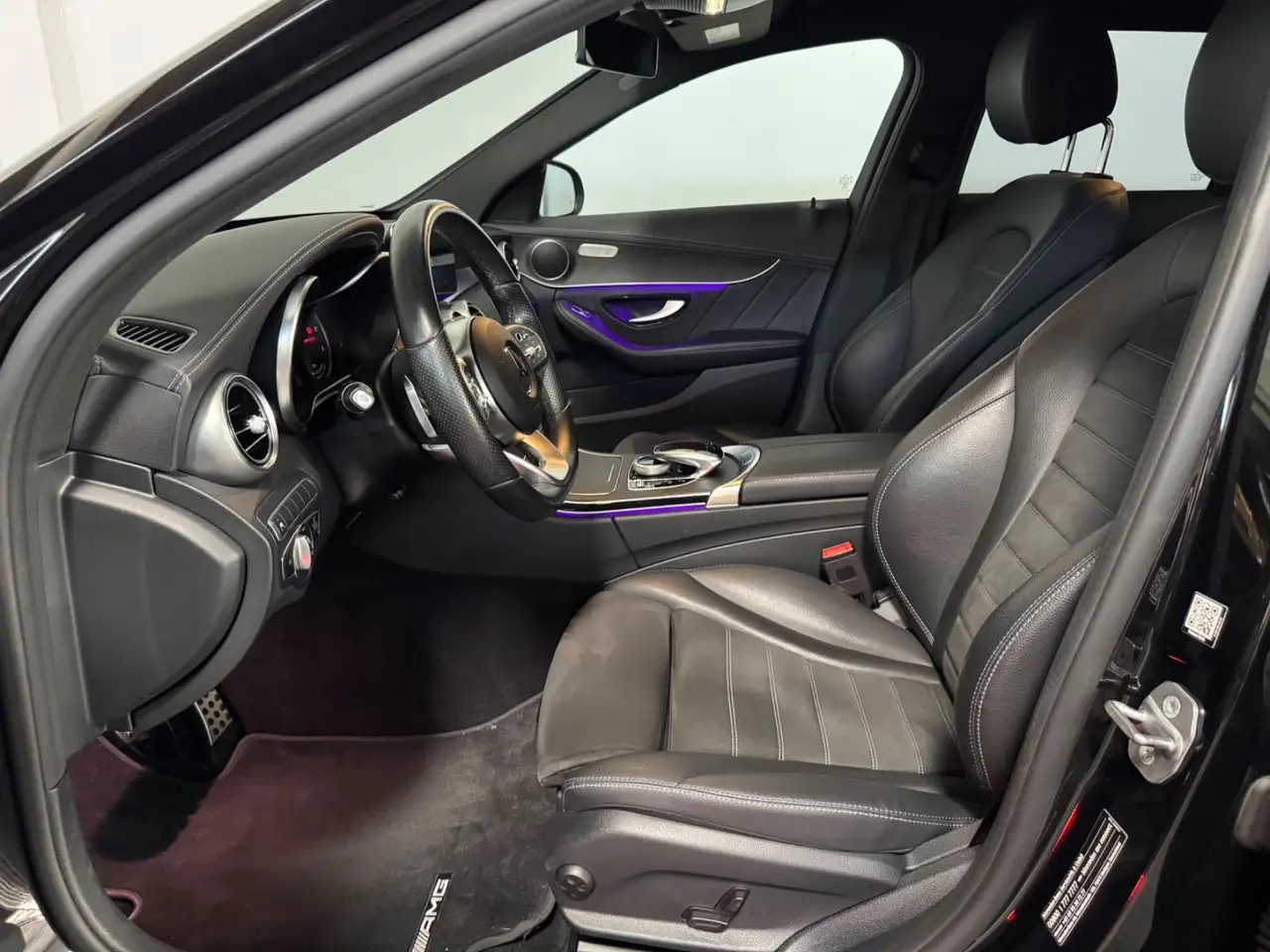 2021 Mercedes-Benz C 300 de AMG-LINE Night Edition, photograph 12