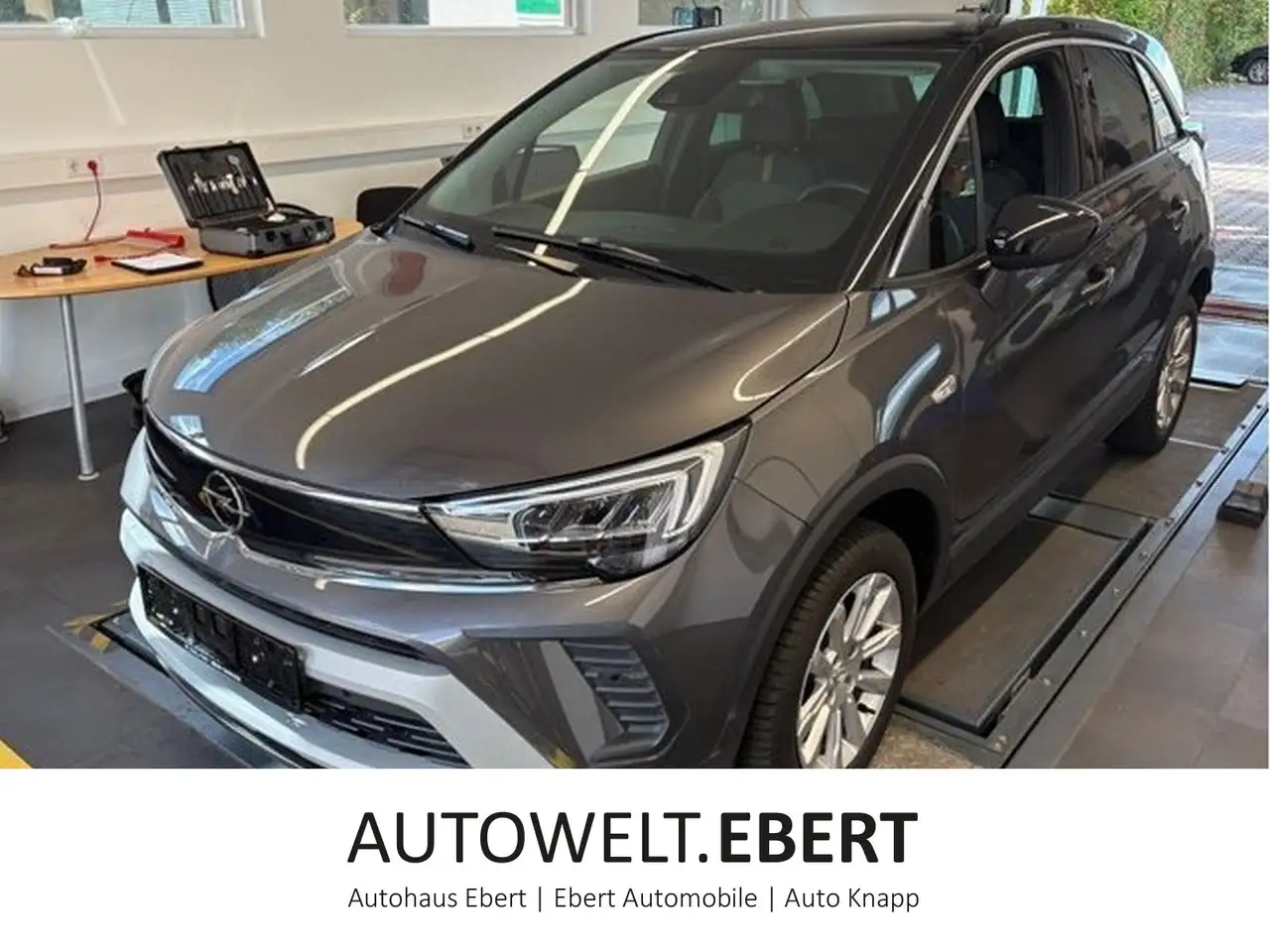 Opel Crossland X Crossland 1.2 Turbo Elegance KAMERA/TEMPOMAT/NAV — photo 1 of 4