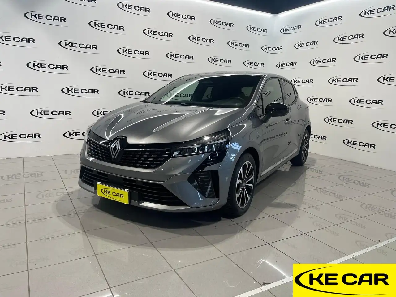 Renault Clio Clio TCe 90 CV 5 porte Techno - PROMO RENAULT — photo 1 of 15