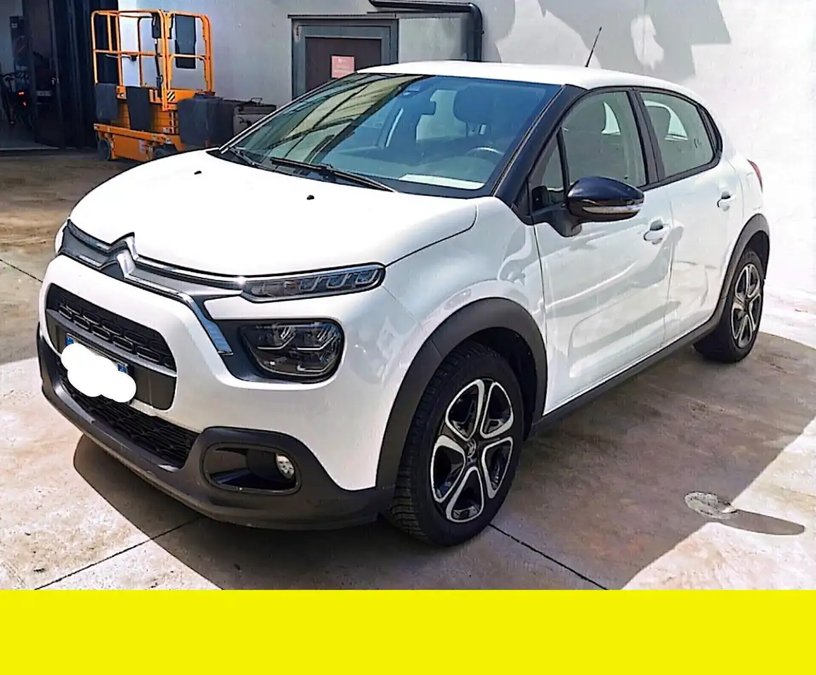 Citroen C3 — photo 1 of 4