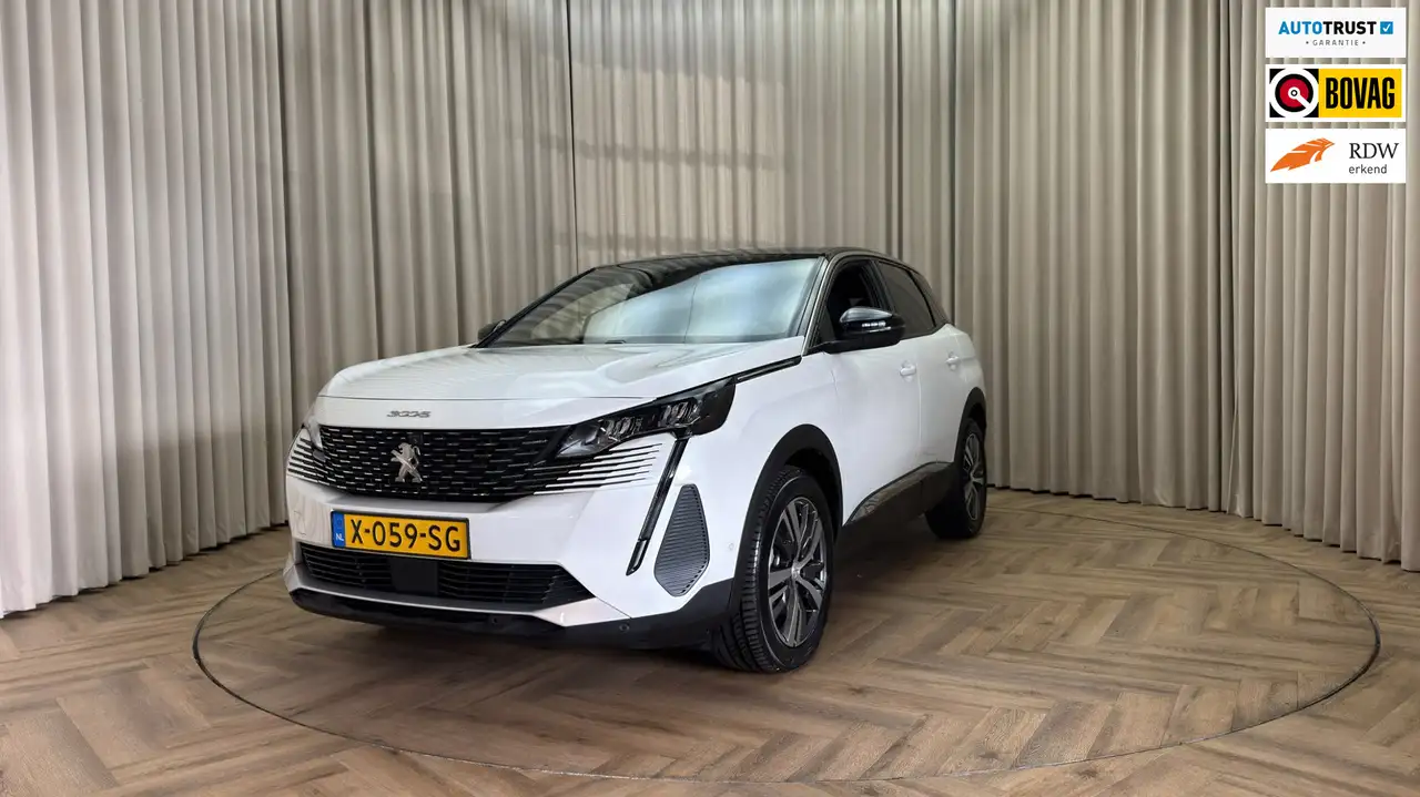 Peugeot 3008 1.2 Hybrid 136 Allure Pack Business | Trekhaak | C — photo 1 of 29