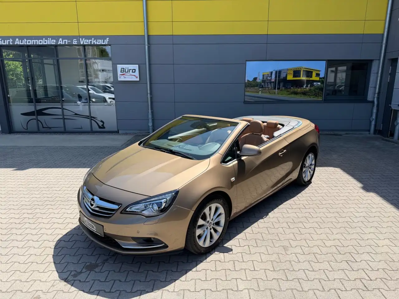 Opel Cascada Innovation/EL.SITZE/LEDER/XENON/ALU/TOP* — photo 1 of 21