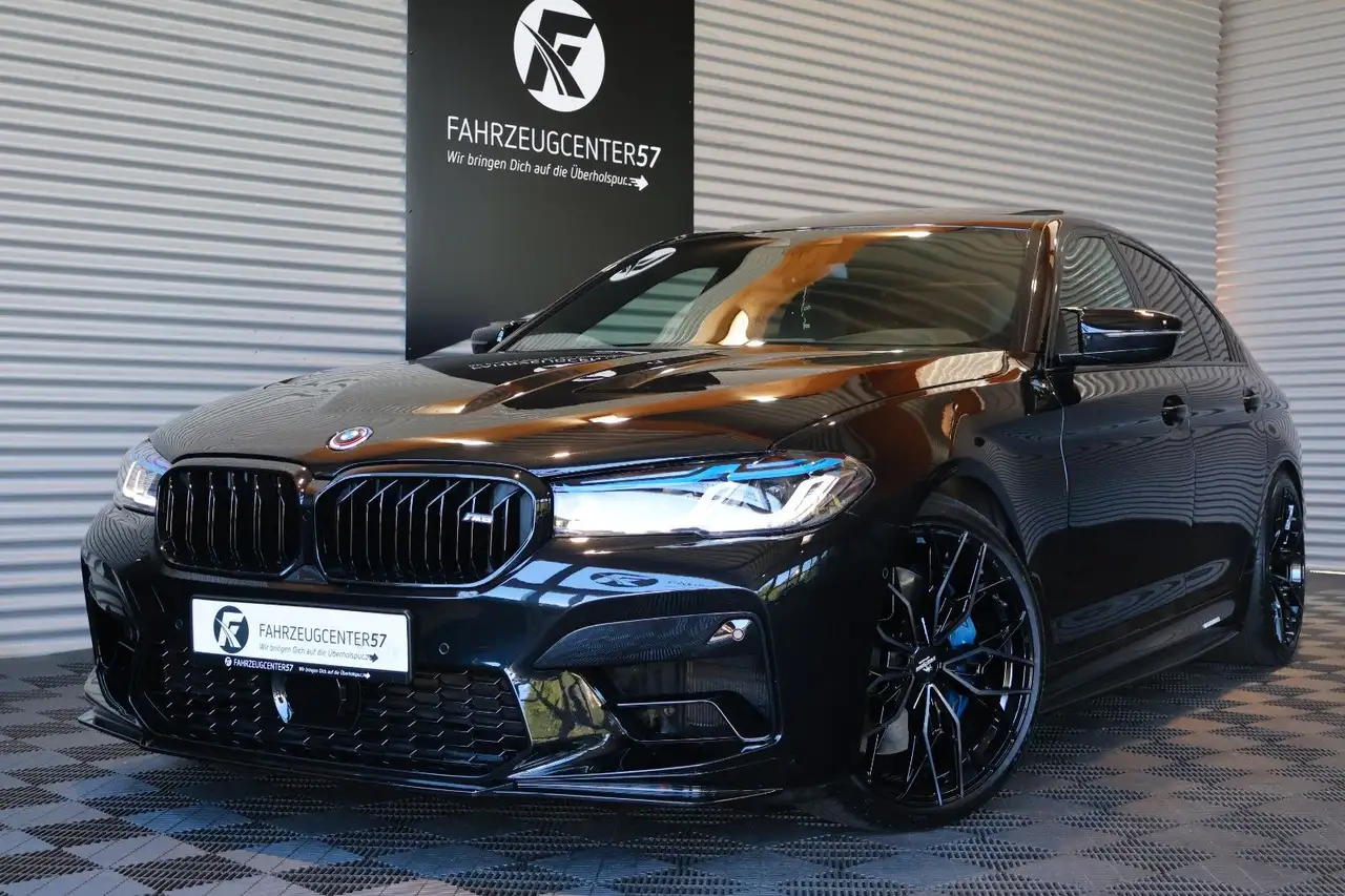 BMW 550 i xDrive/H&K/HUD/SOFTCLOSE/CARPLAY/KAMERA — photo 1 of 23